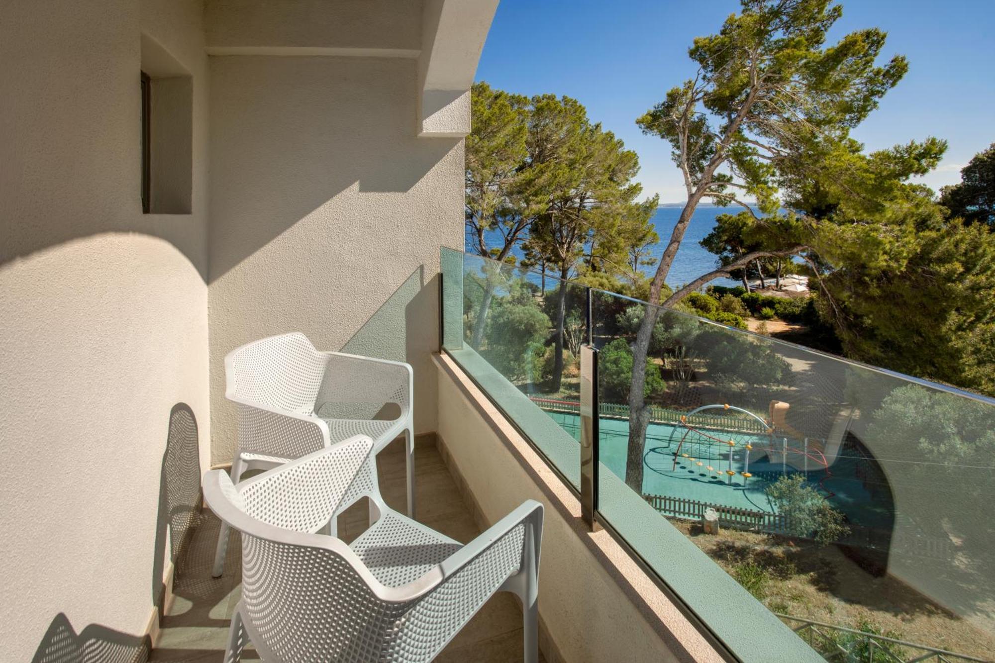Apartamento de 1 dormitorio con vistas al mar